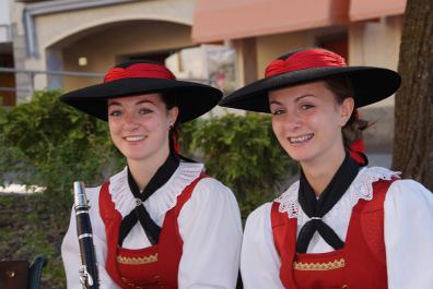 Traditionelle Tracht in Dorf Tirol